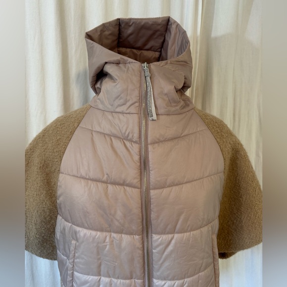 Women's Tan Hooded Wool and Polyester Blend Cropped Poncho Puffer Vest size M - Picture 7 of 16